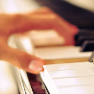 《小樱鸣人》免费漫画
