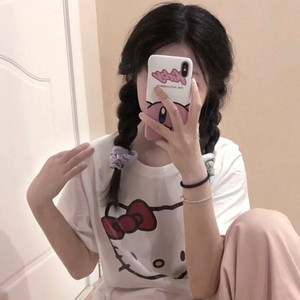 《小樱鸣人》免费漫画
